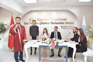 Başkan Çetin ilk nikahını kıydı